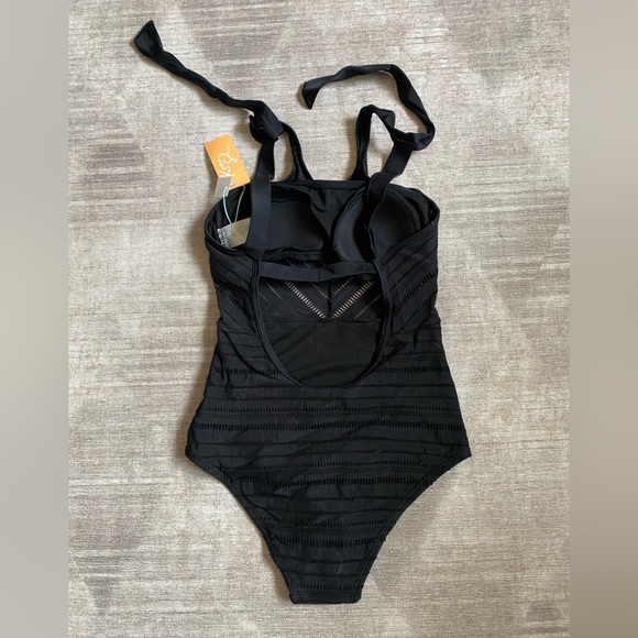 Black One-Piece Medium-Coverage Swimsuit NWT - Picture 2 of 3
